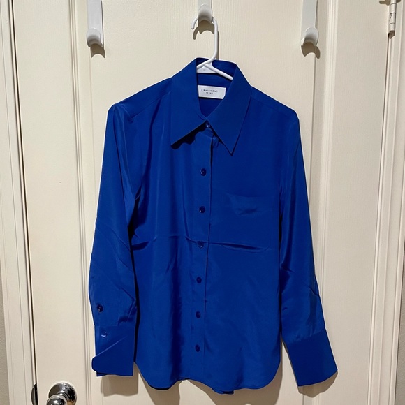Equipment Silk Quinne Blouse Surrealist Blue Size Small NWT Exquisite Color - Picture 4 of 8